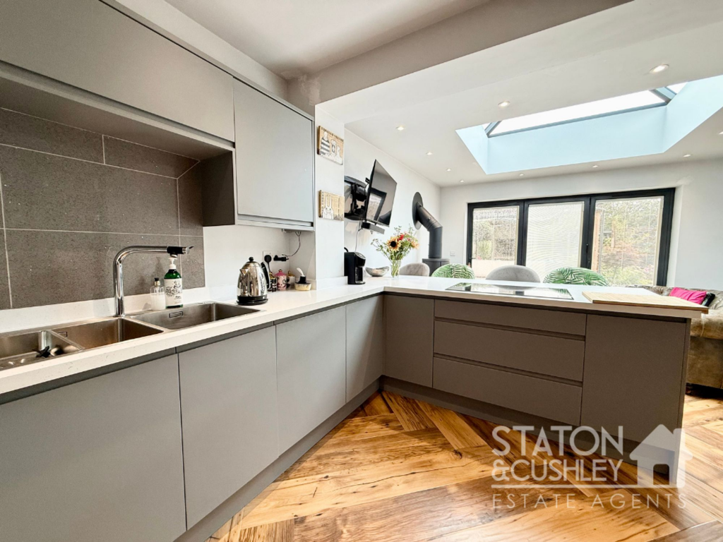 House in Nottingham - View 5