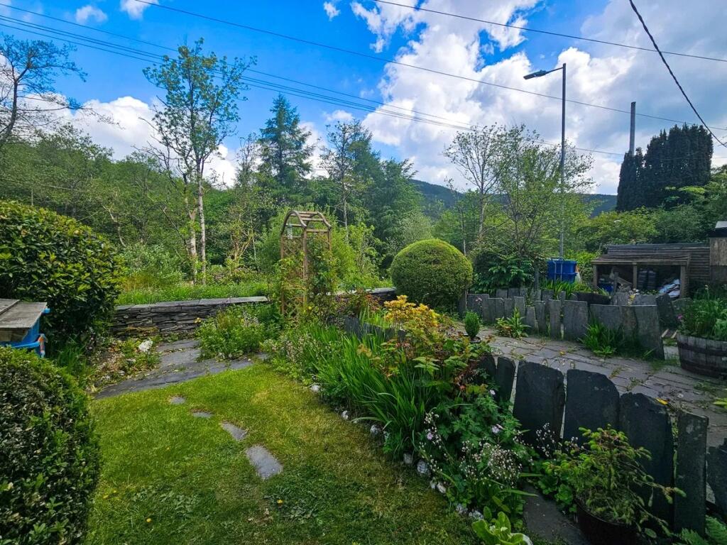 Hillsborough, Upper Corris, Machynlleth, Gwynedd, SY20 - View 2