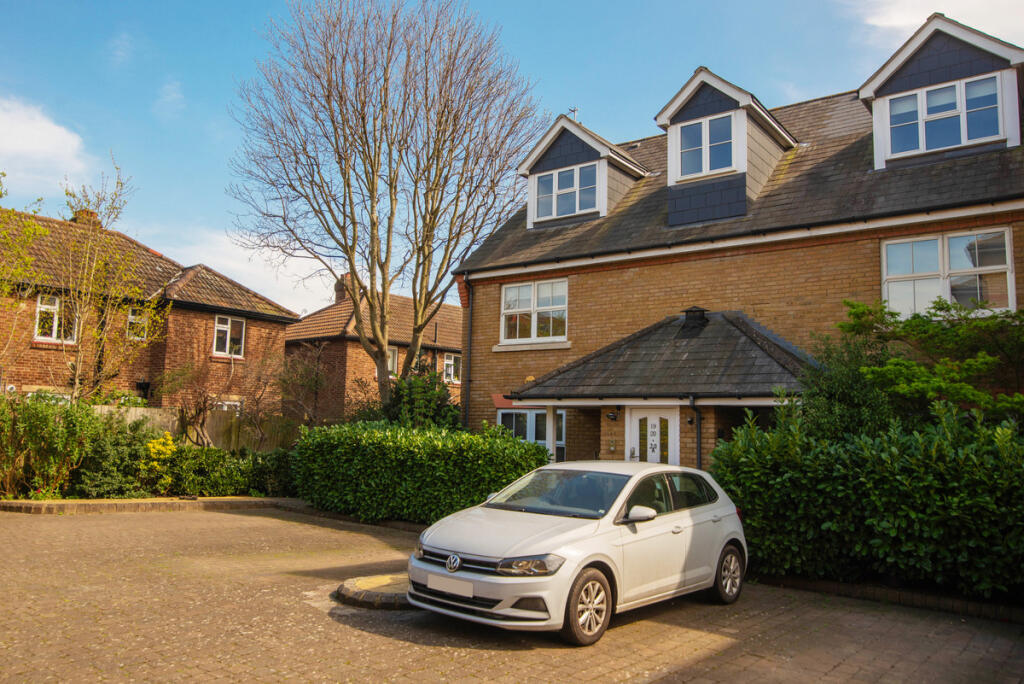 Main image of property: Tersha Street, Richmond, TW9