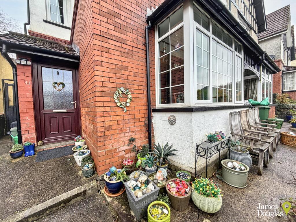 House in Pontypridd, Trallwn, Graigwen - View 3