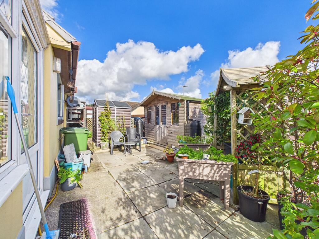 1, Trevaughan Gardens, Whitland, SA34 photo 4