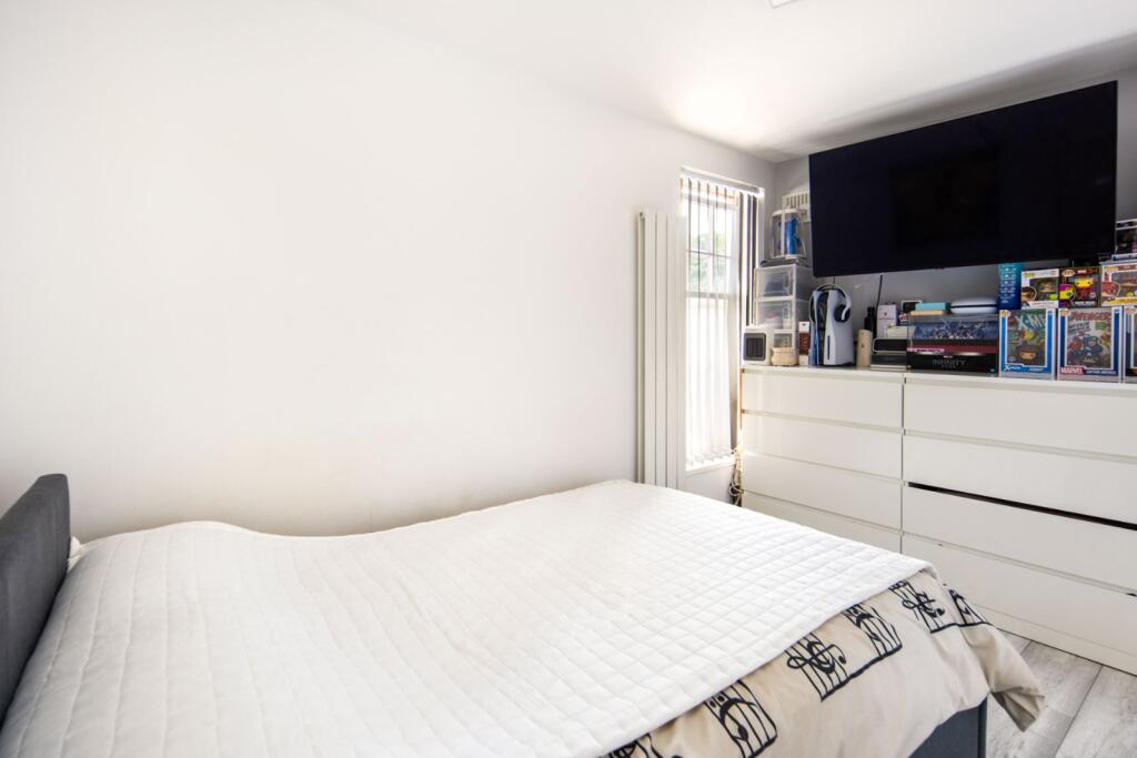Apartment in London - More