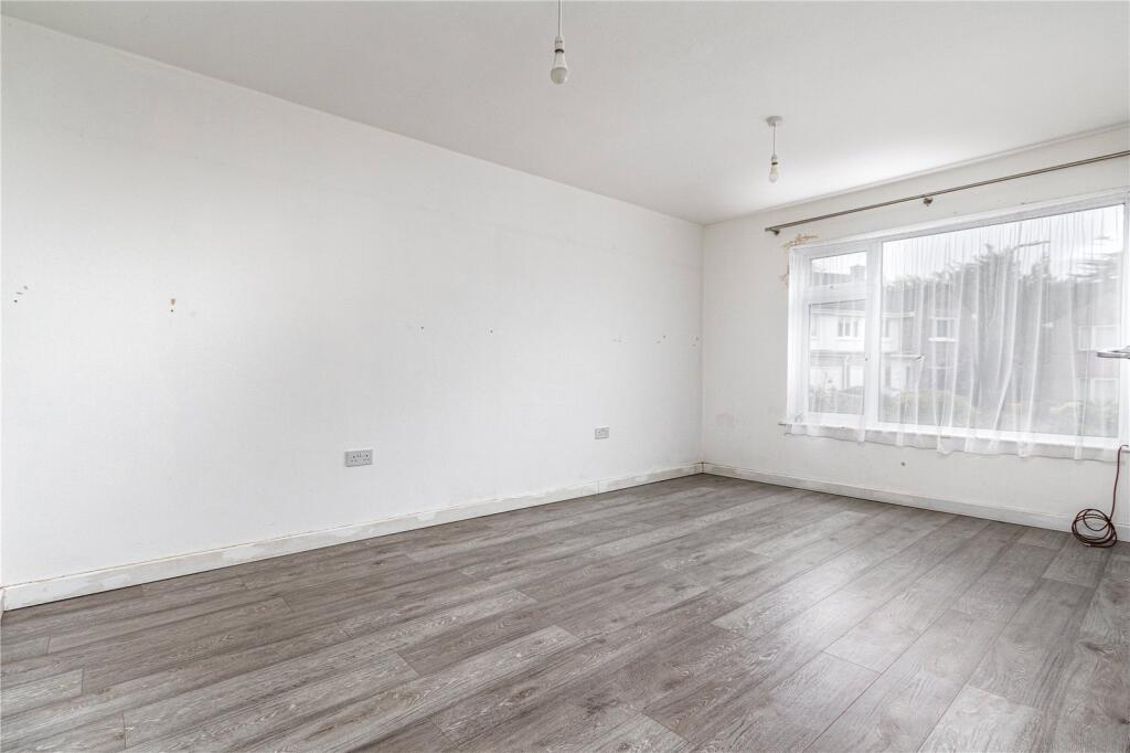 Brynderwen Close, Cyncoed, Cardiff, CF23 - View 5