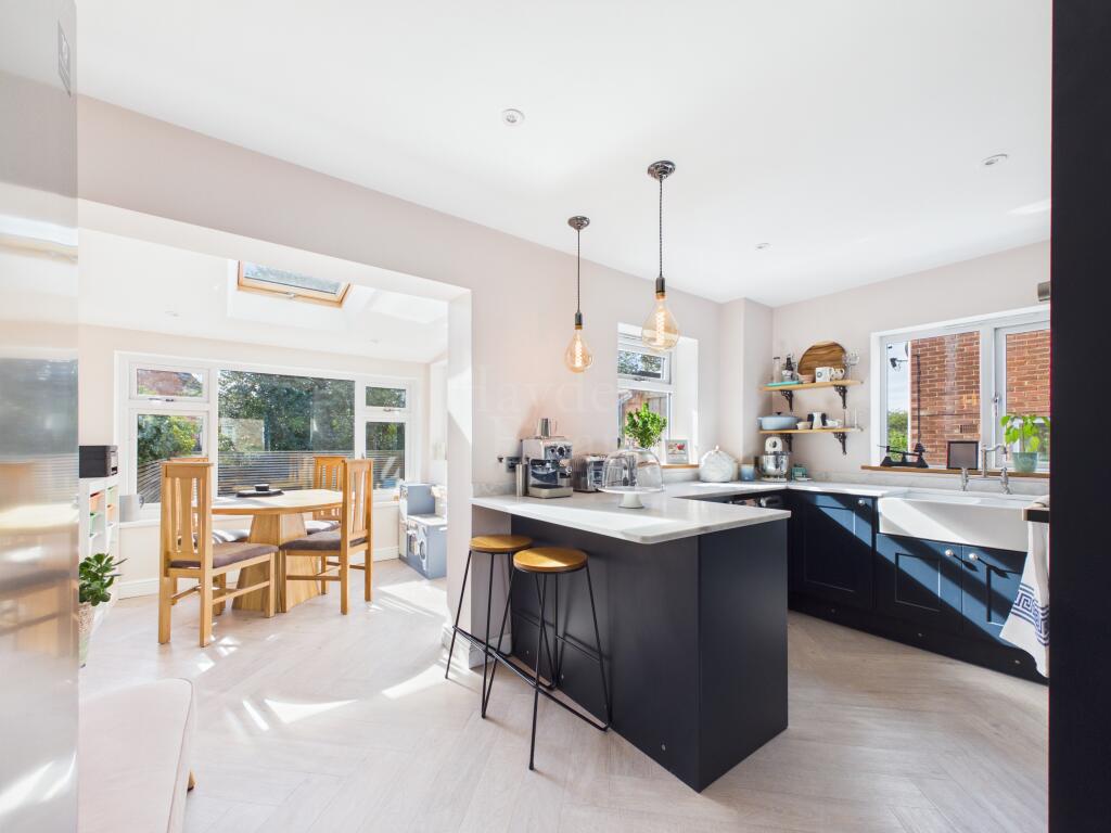 House in Dudley - View 2