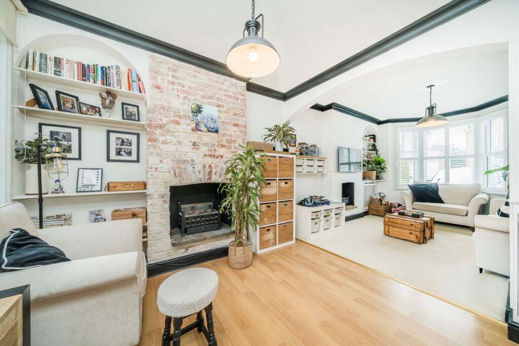 House in Kingston upon Thames - View 4