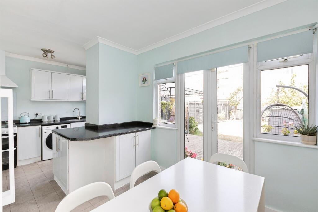 House in London - View 4