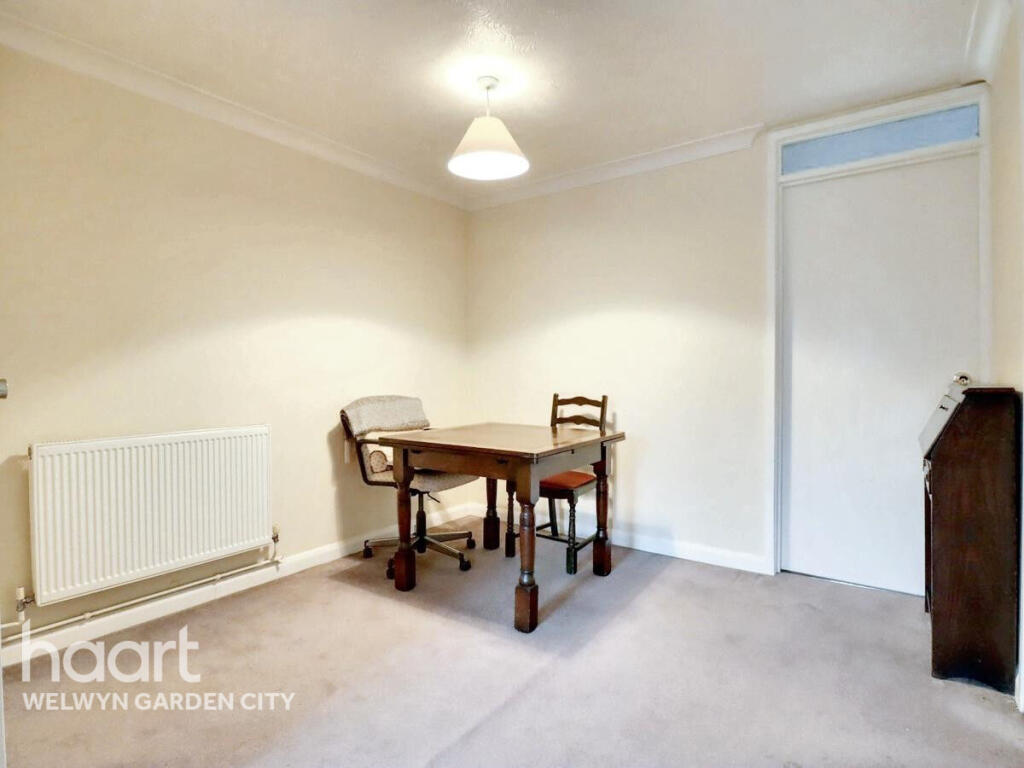 Apartment in Welwyn Hatfield, Panshanger - View 6