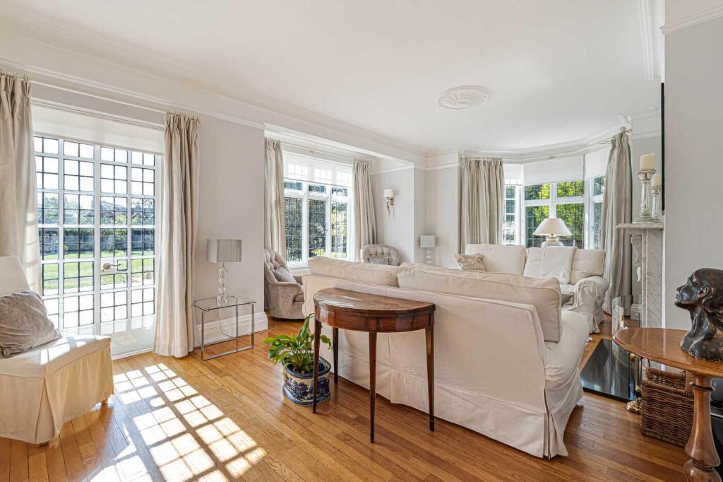 House in South Oxfordshire, Rotherfield Peppard - View 3