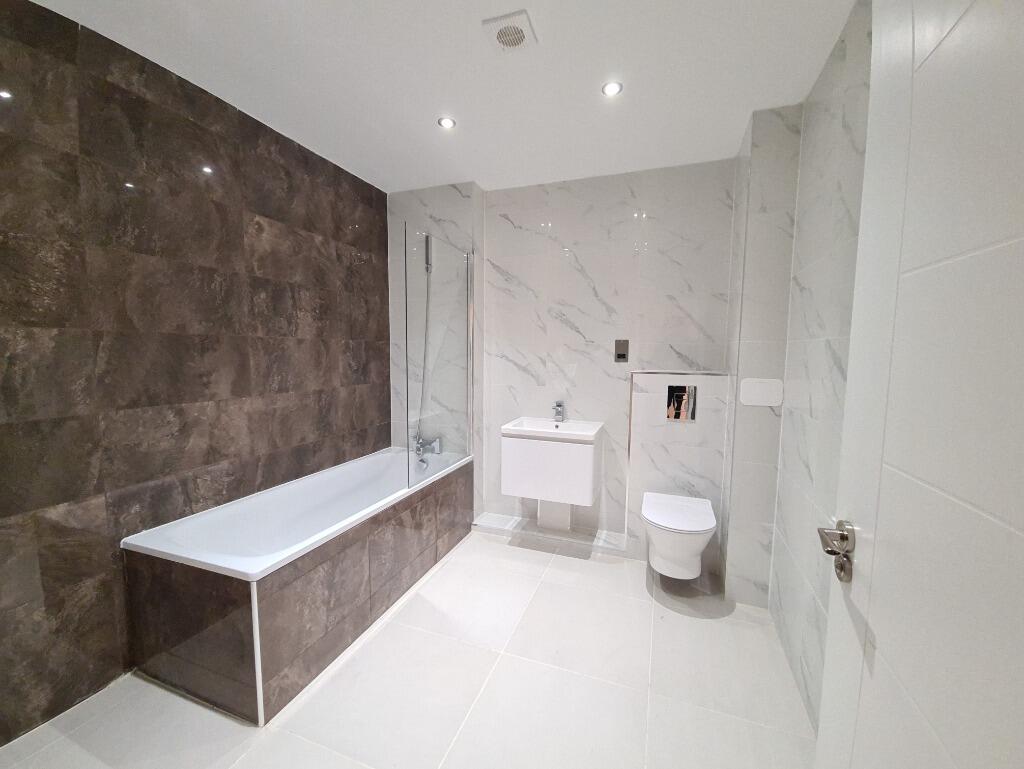 Main image of property: High Street South, Dunstable, LU6