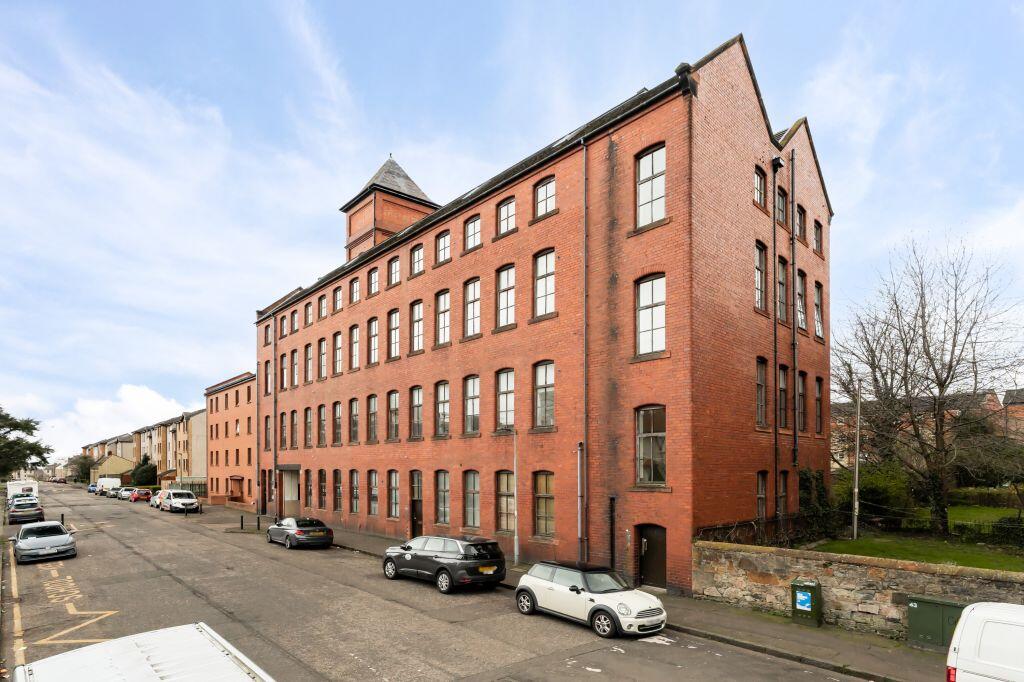 Main image of property: 10/8 Restalrig Drive, Edinburgh, EH7 6FY