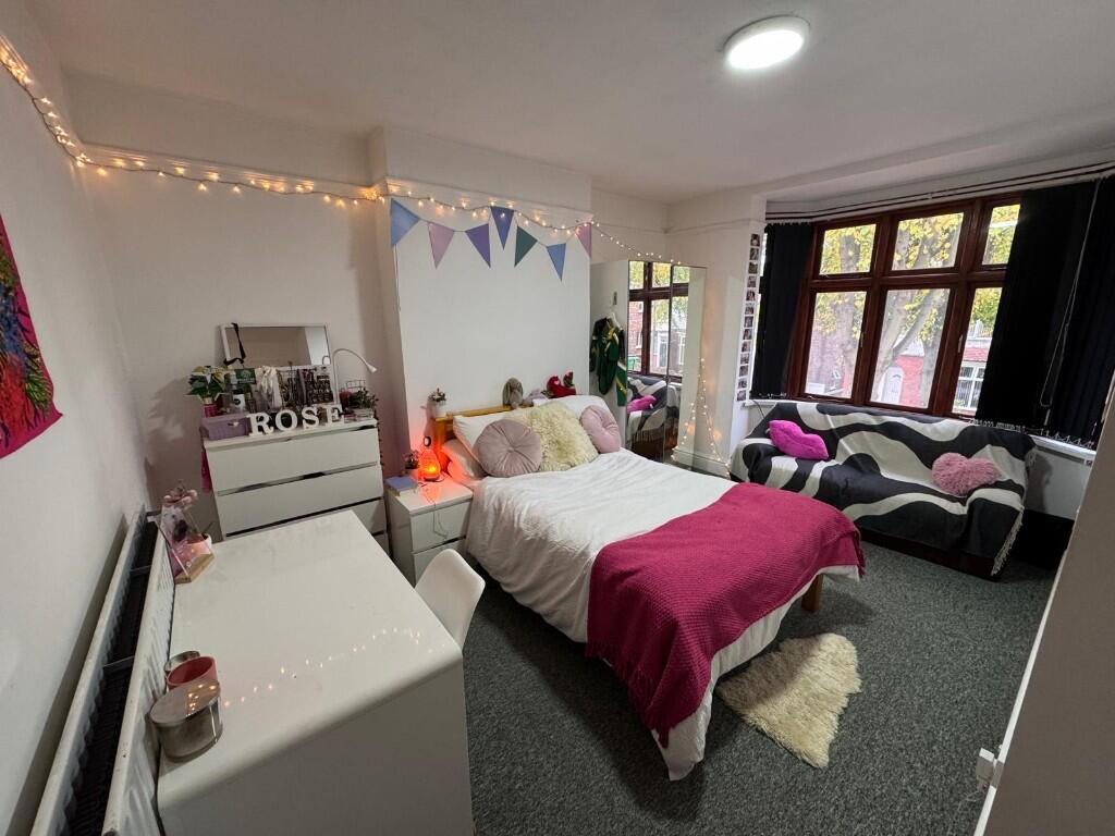 House in Nottingham - View 5