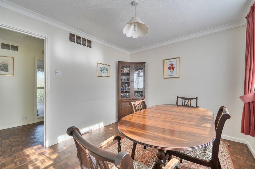 House in Dacorum, Kings Langley - View 4
