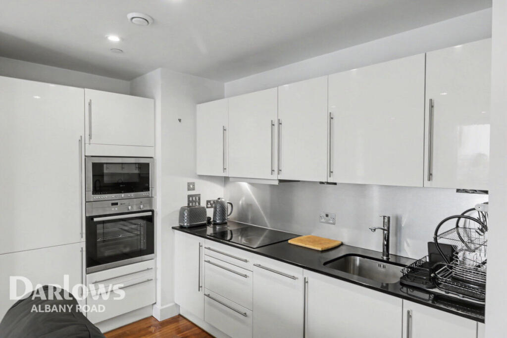 Main image of property: The Hayes, Cardiff
