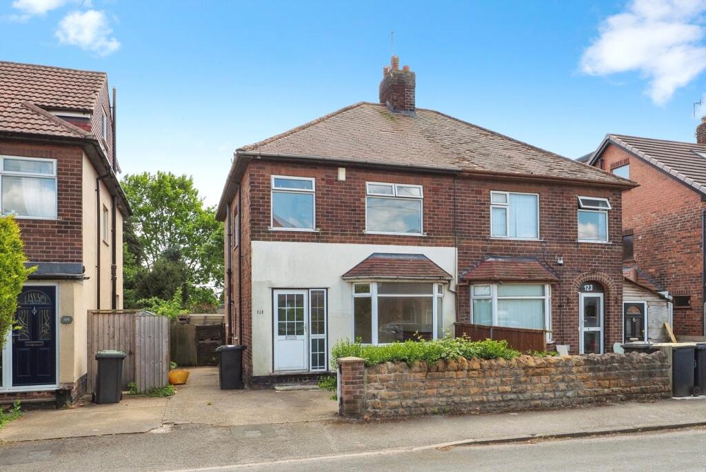 Main image of property: Leyton Crescent, Beeston, Nottingham, Nottinghamshire, NG9