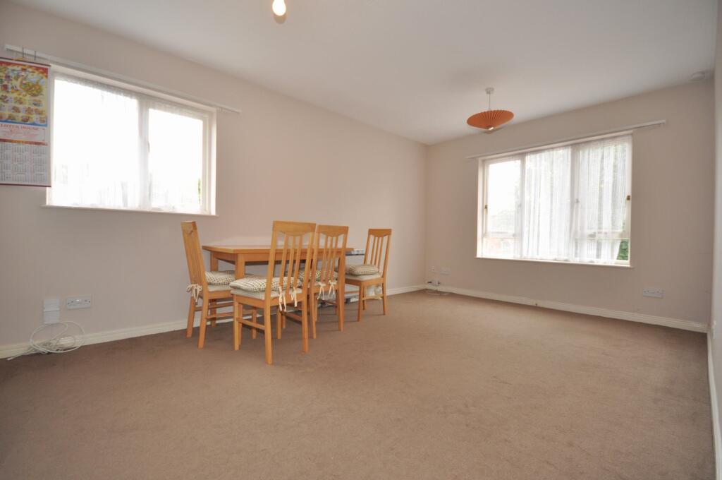 Apartment in Rochester - View 2
