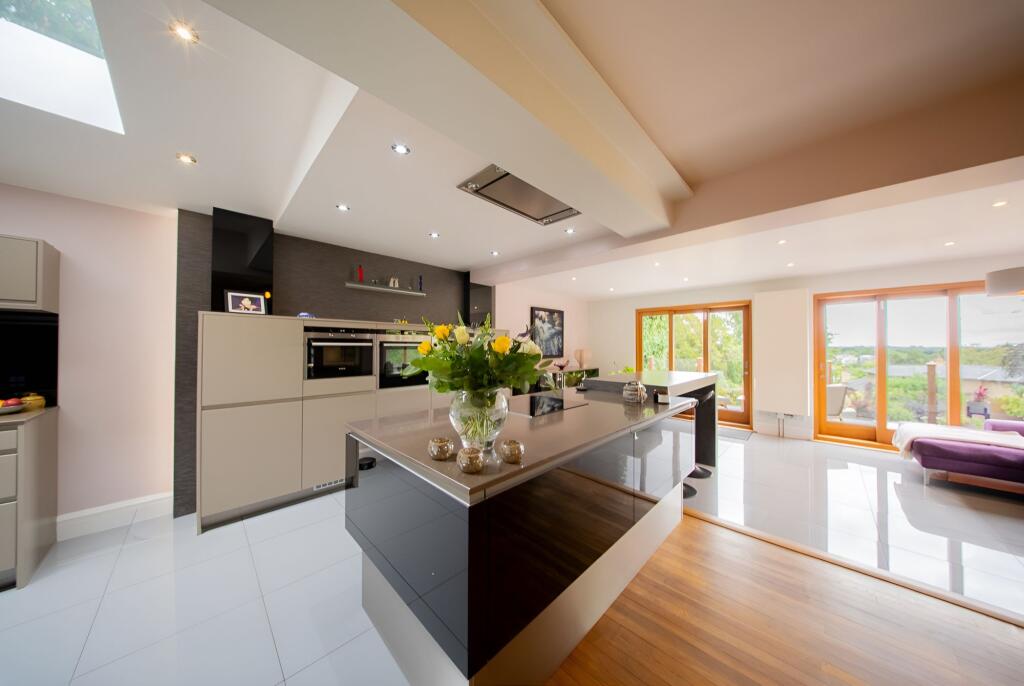 House in Trafford, Greater Manchester - View 5