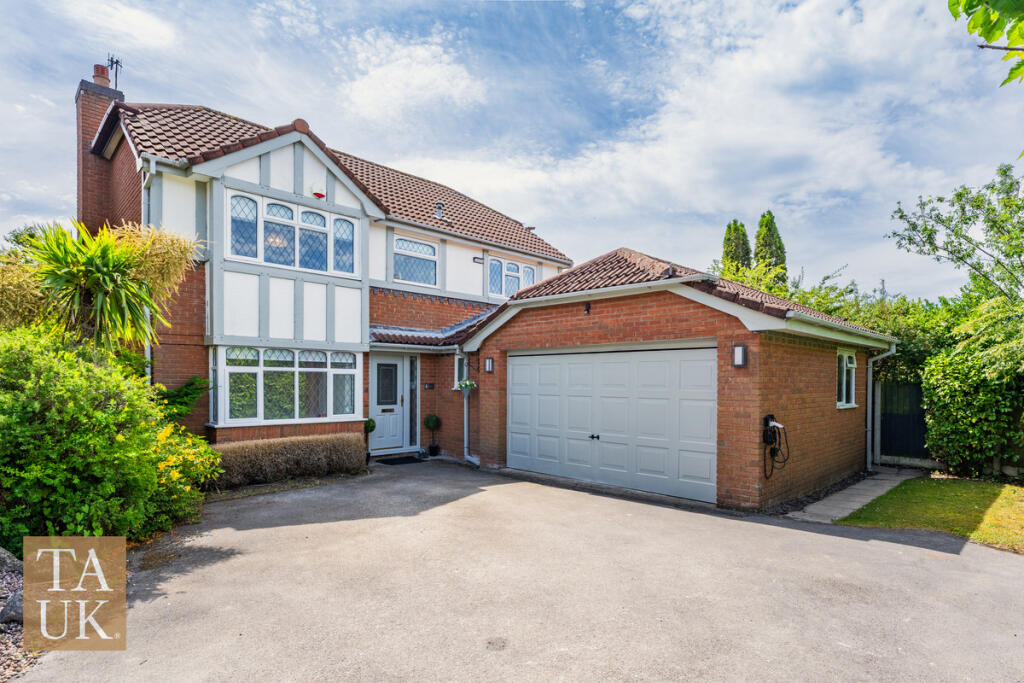 4-bed detached on Aston Close, Prenton, CH43, £450,000