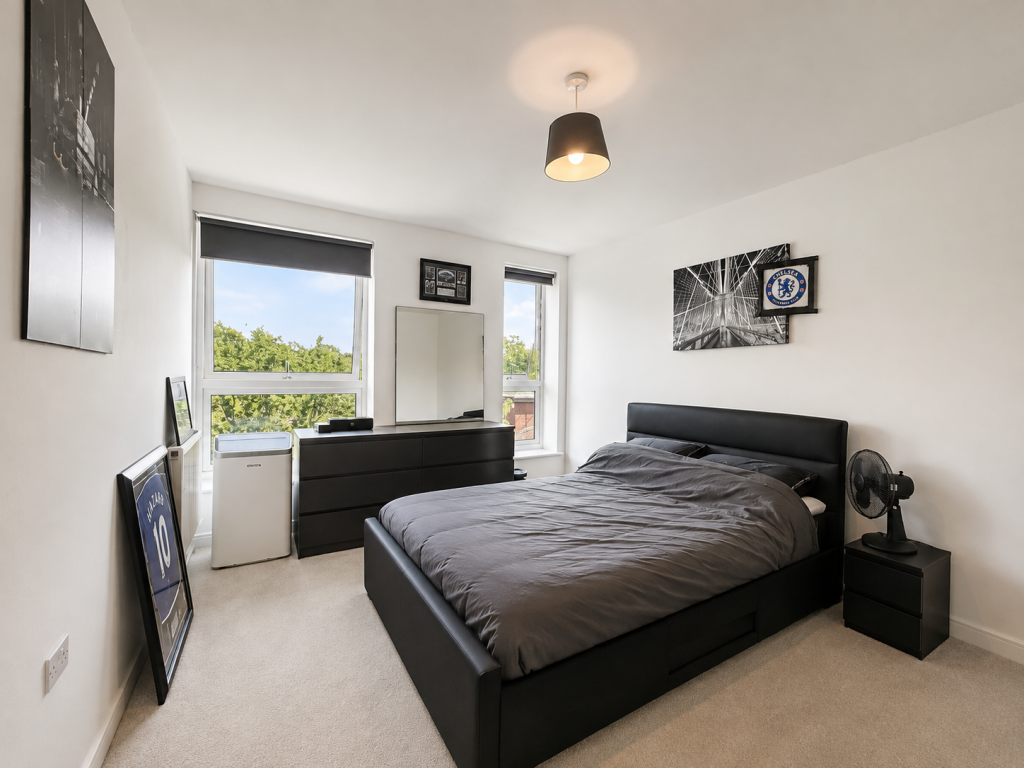 Apartment in Guildford - More