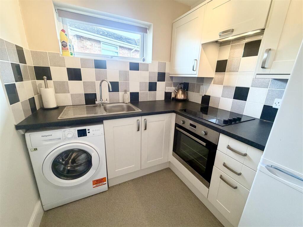 Apartment in Swindon - More