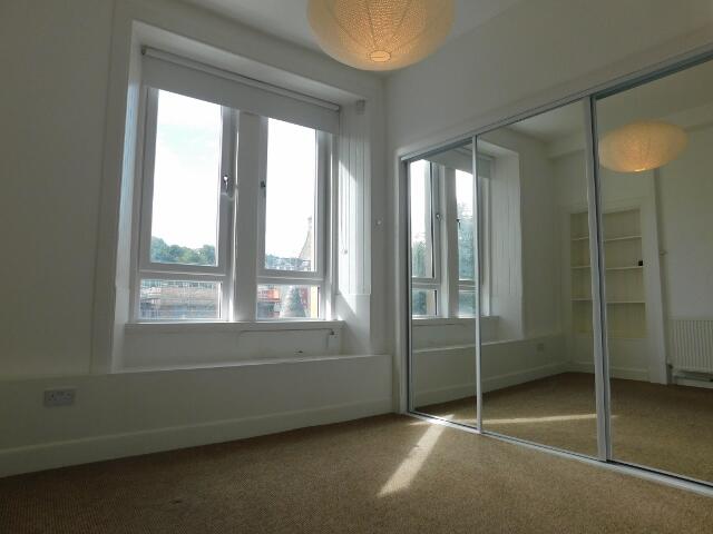 Apartment in Edinburgh - View 4
