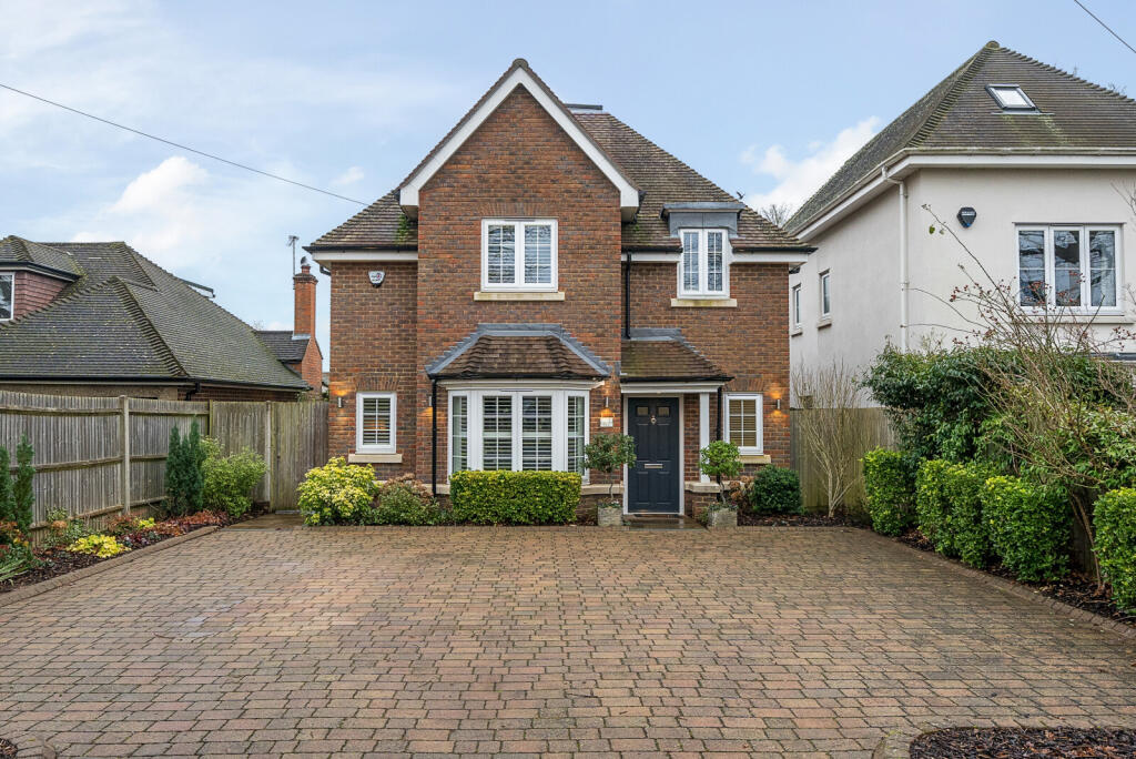 Main image of property: The Glade, Fetcham, KT22