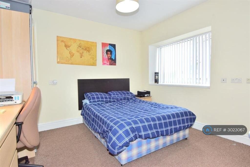 House in Lancaster, Bulk - More