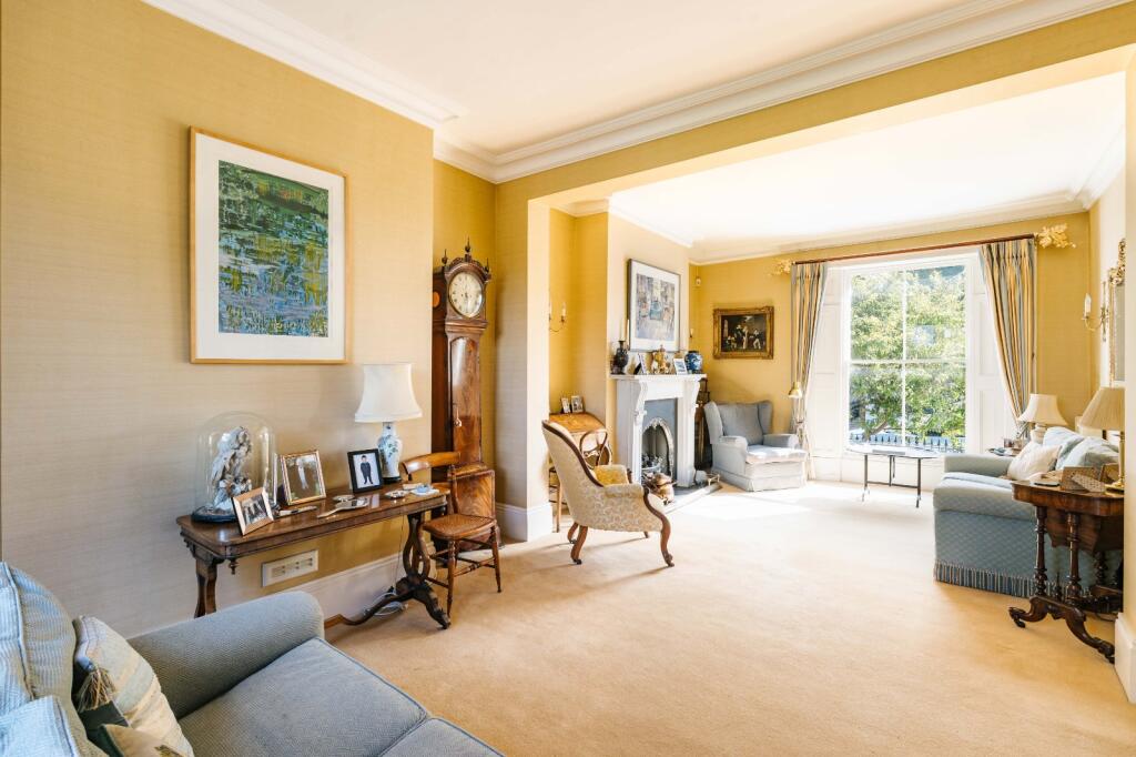 House in London - More