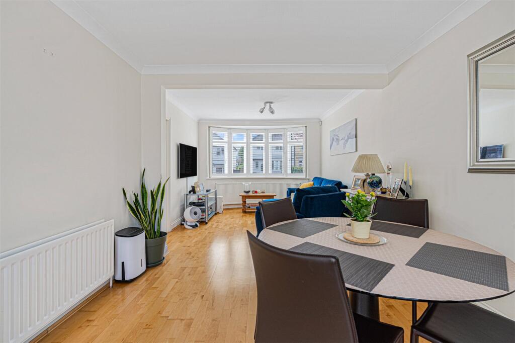 House in Watford - View 3