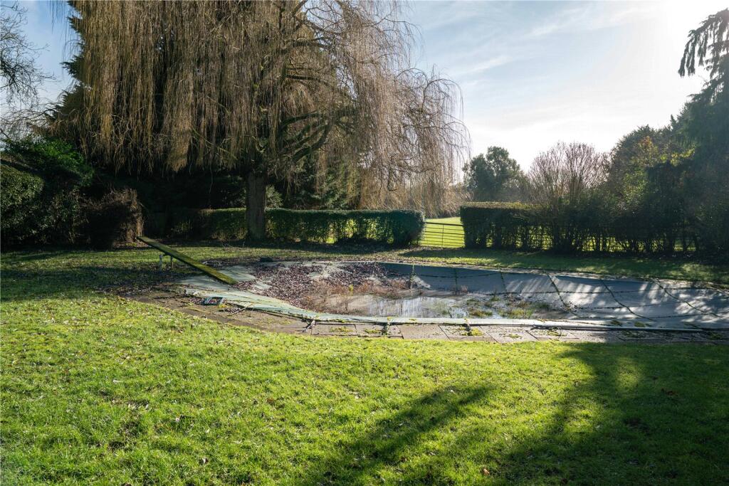 Water Lane, Roydon, Essex, CM19 photo 4