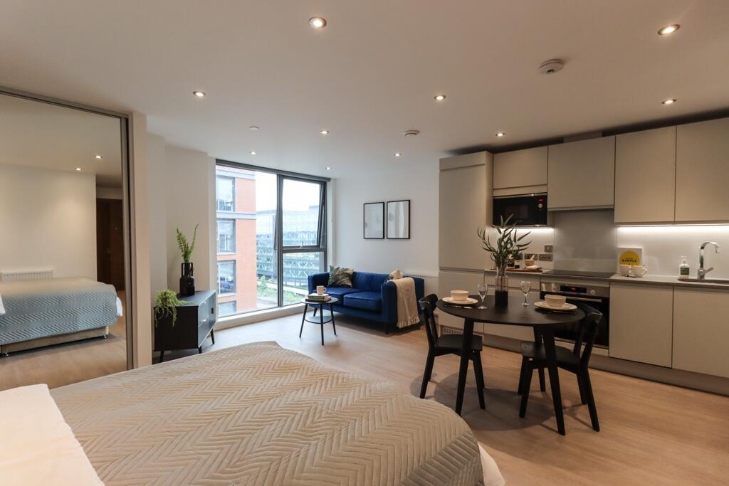 Main image of property: Thames Quarter, Reading