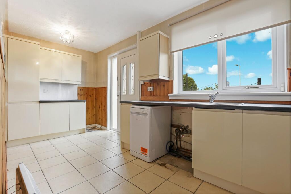 House in Motherwell, South Lanarkshire - View 4