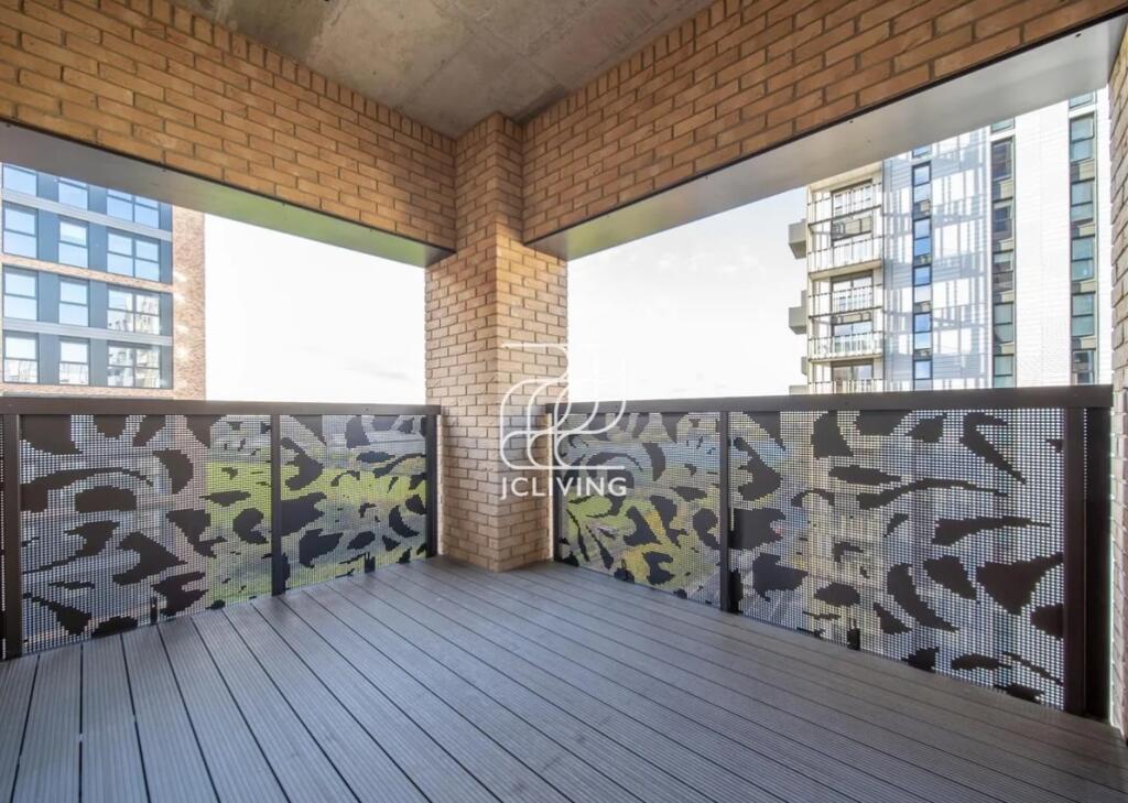 Apartment in London - View 5