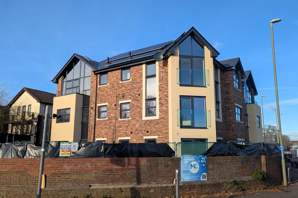 Main image of property: Leigh Road   Eastleigh   UNFURNISHED