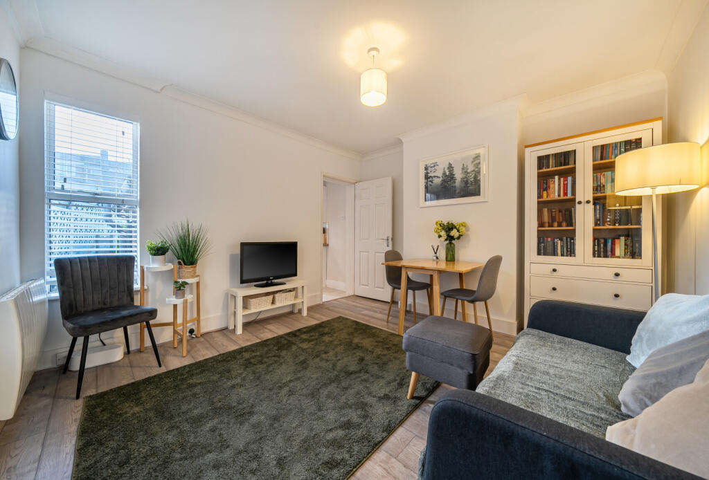 Main image of property: Silverdale Road, Tunbridge Wells, Kent, TN4