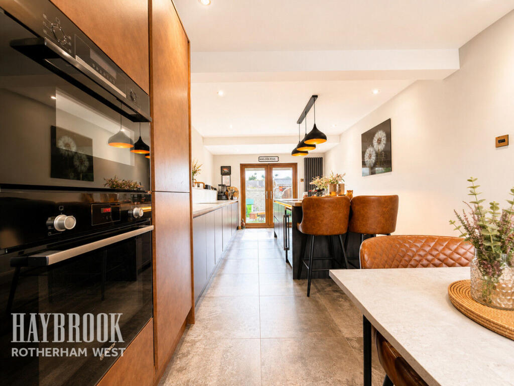 House in Rotherham, Greasbrough - View 4