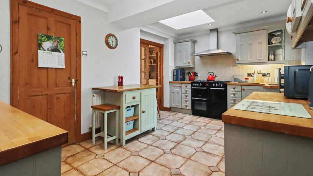 Additional image 13 of Manor House Road, Glastonbury