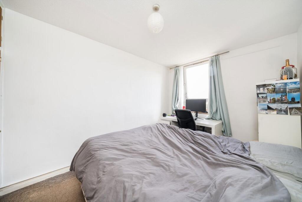 Apartment in London - More