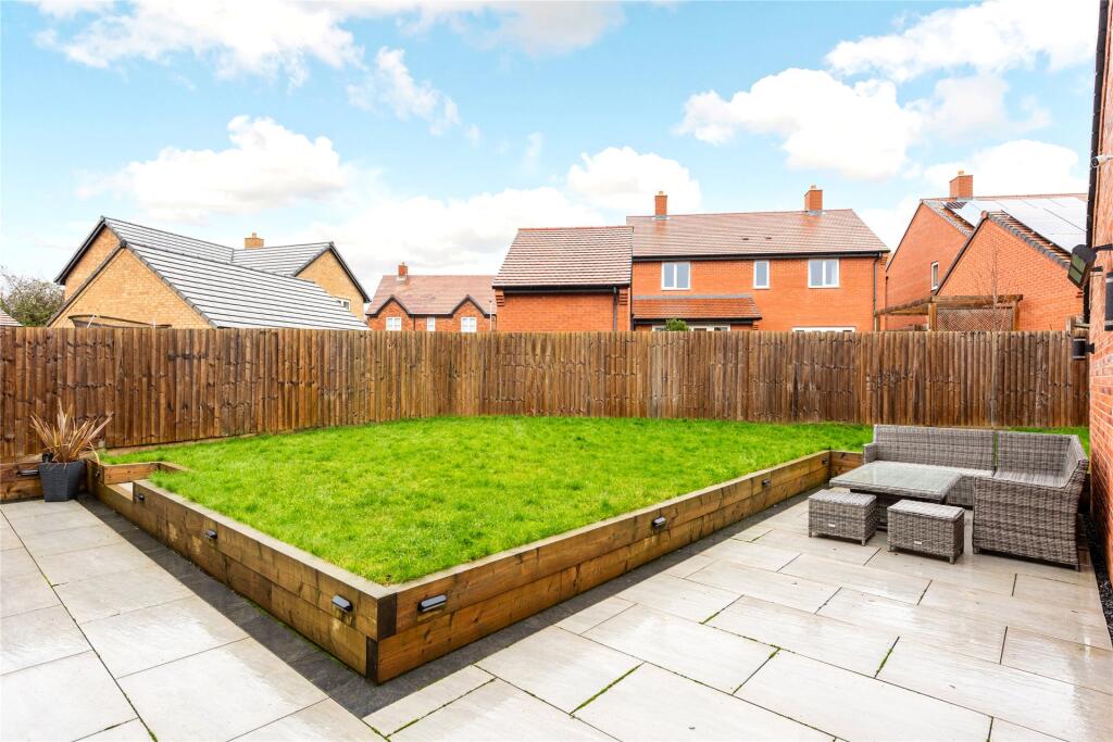 Minter Rise, Winslow, Buckinghamshire, MK18 photo 2