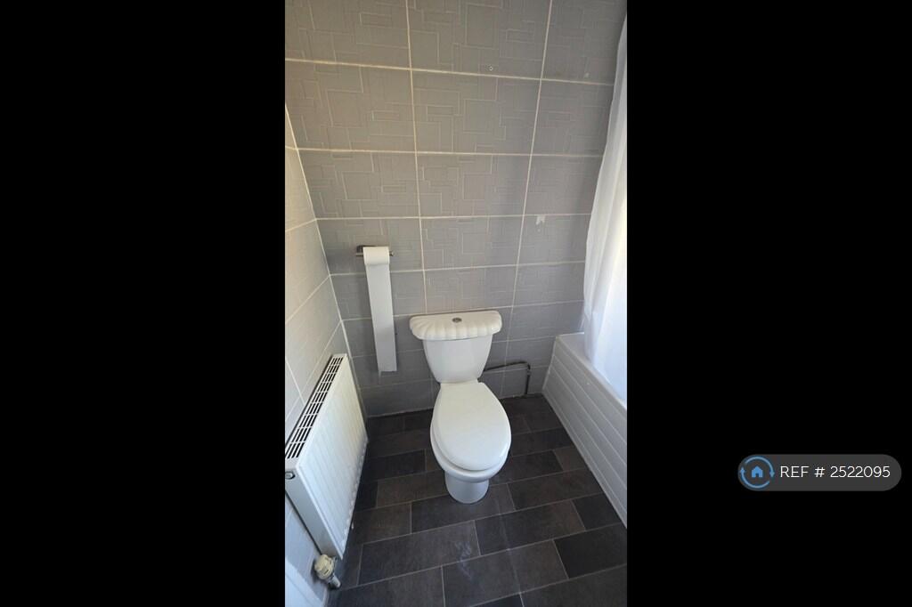 3 bedroom detached house for rent