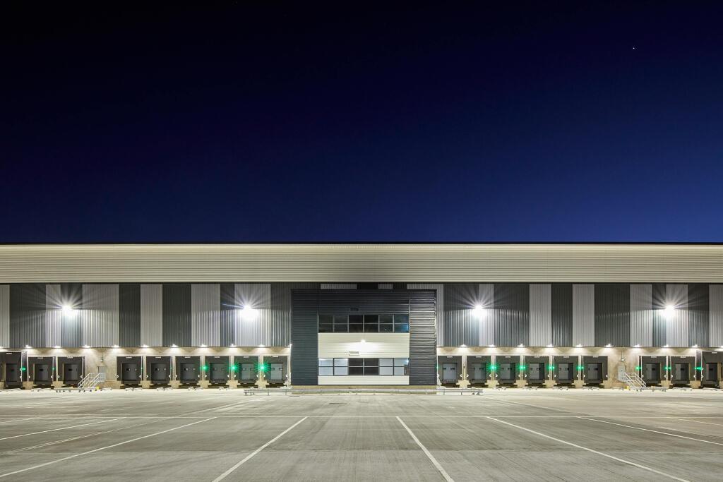 UKPurfleet343CompletionFeb23087_high.jpg