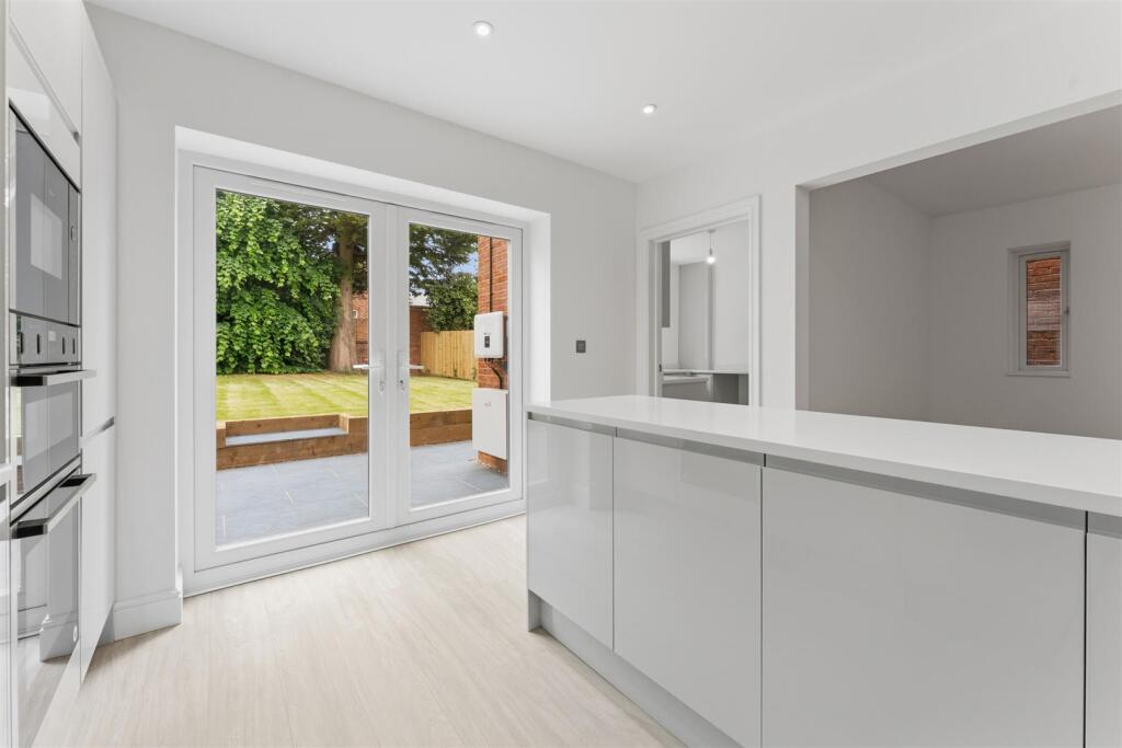 NN16 - Neale Avenue, Kettering - View 6