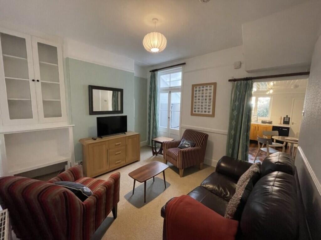 Abbots Road photo 3