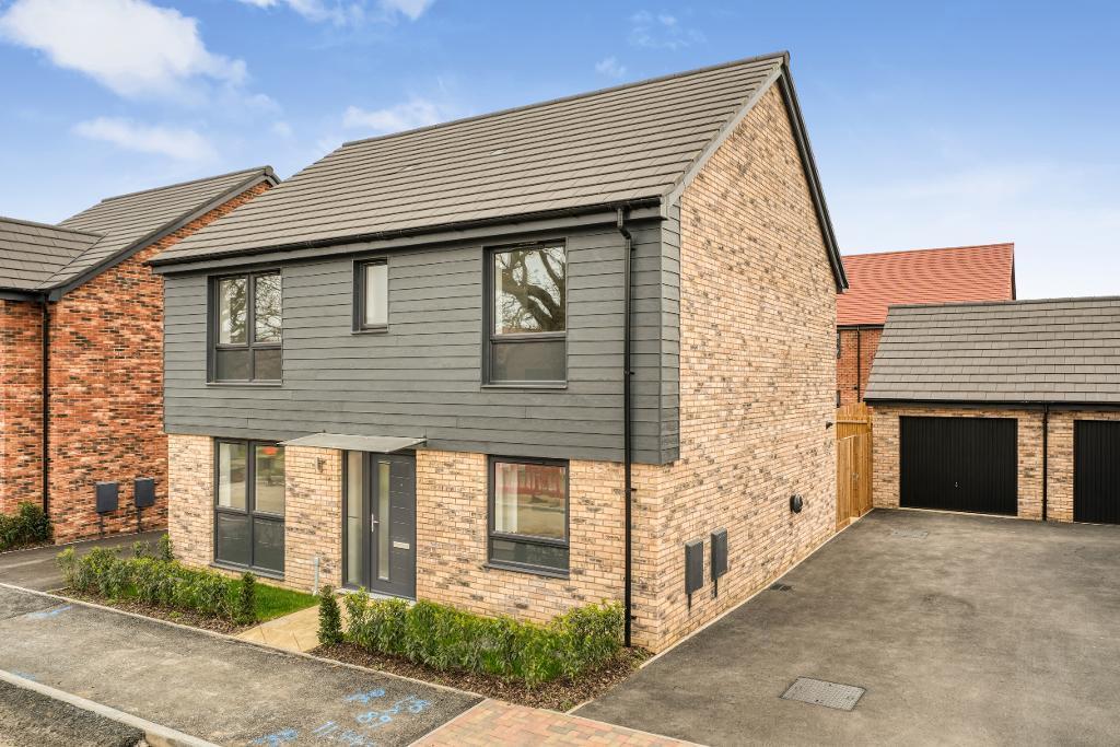 Main image of property: Rambouillet Drive, Whitehouse Park, Milton Keynes, Buckinghamshire, MK8 8AB