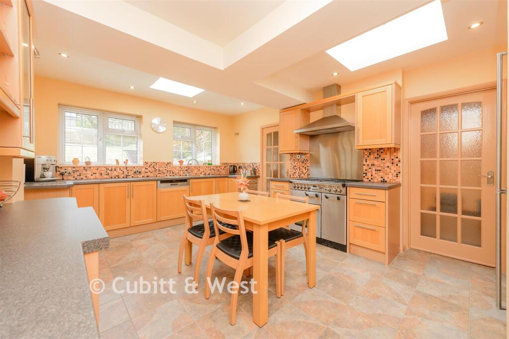 4-bed semi-detached on Chipstead Lane, Lower Kingswood, Tadworth, Surrey, £446,000
