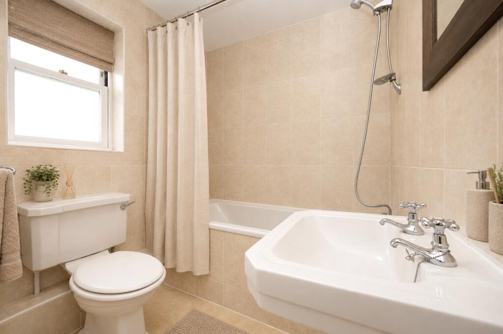 Apartment in St Albans, Bernards Heath - View 5