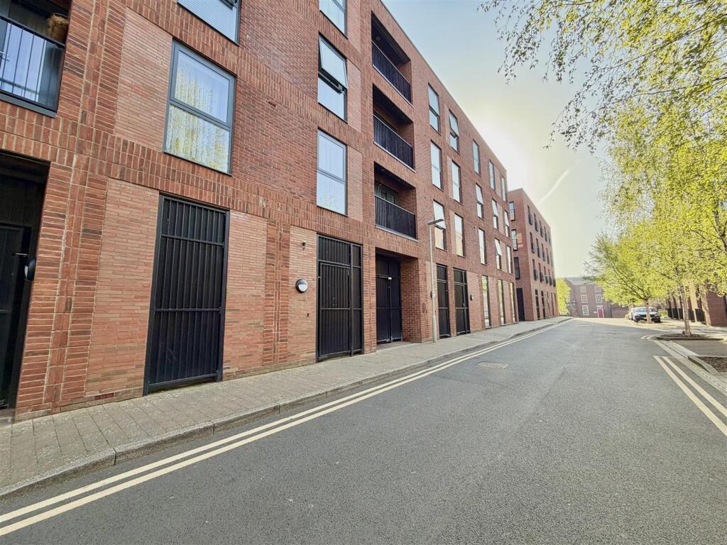 Main image of property: Friars Orchard, Gloucester