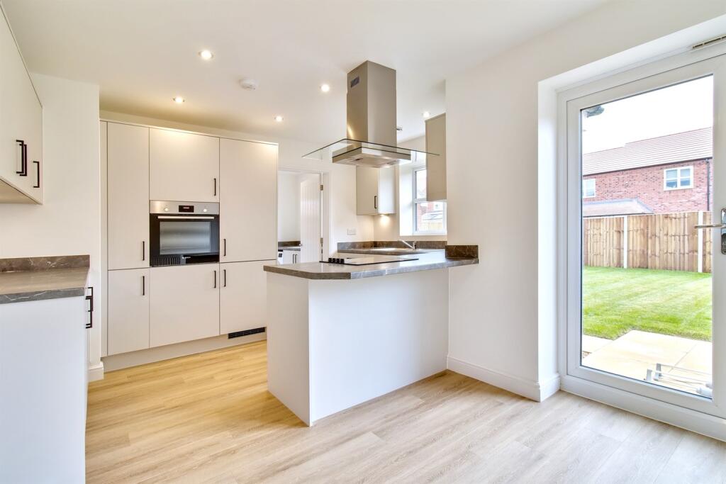 Off Ashby Road, Tamworth,
B79 0GA photo 5