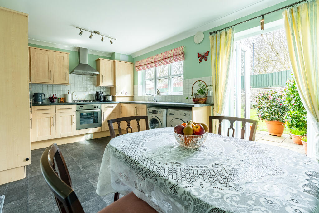 House in Bristol, Brentry - More