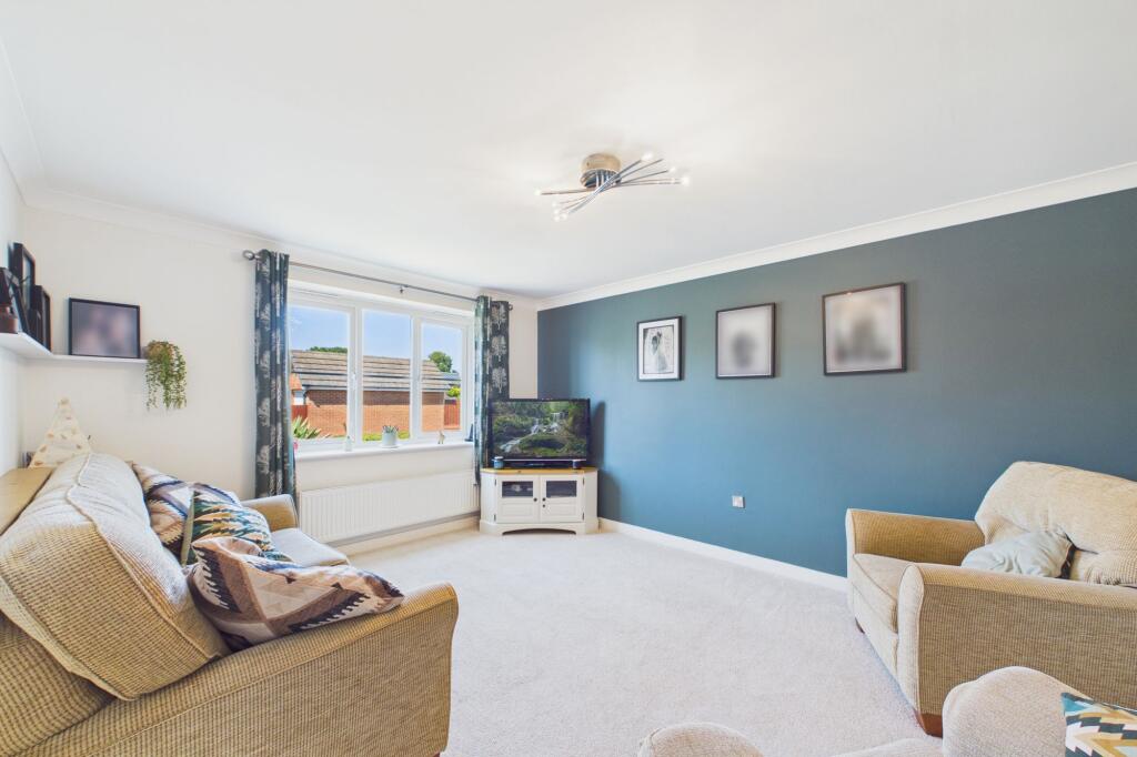 Bilberry Grove, Buckley, CH7 photo 4