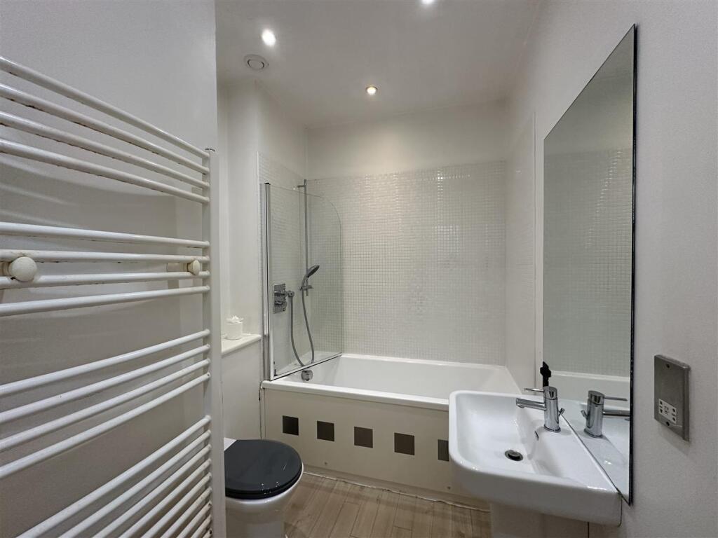 Apartment in Walsall - View 5